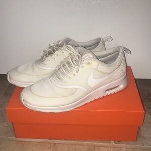 Nike Thea Air Max